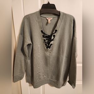 Lace-up sweatshirt